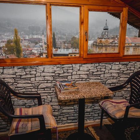 Curovac View Hotel Sarajevo Bagian luar foto