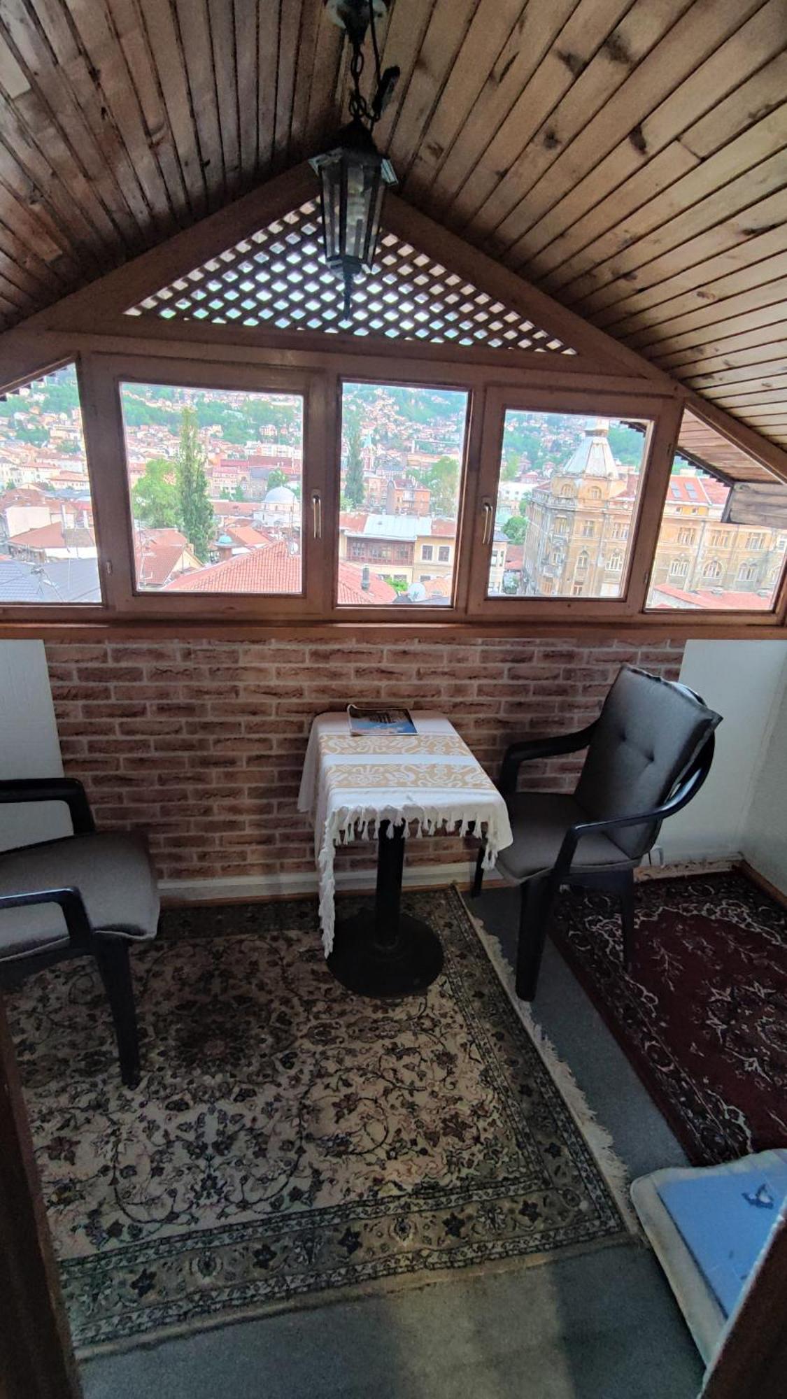 Curovac View Hotel Sarajevo Ruang foto