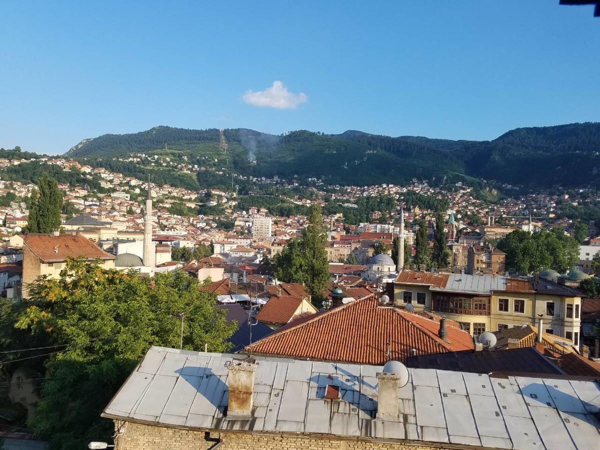 Curovac View Hotel Sarajevo Bagian luar foto