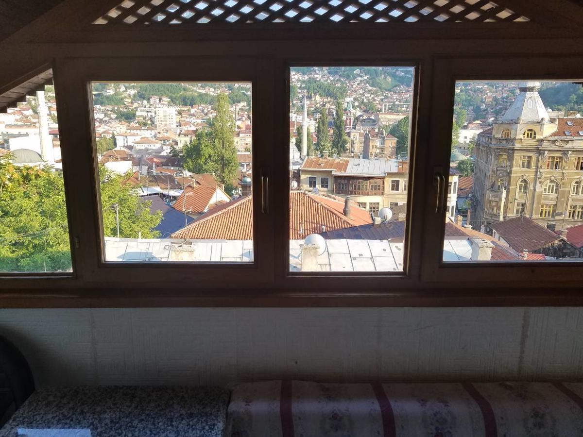 Curovac View Hotel Sarajevo Bagian luar foto